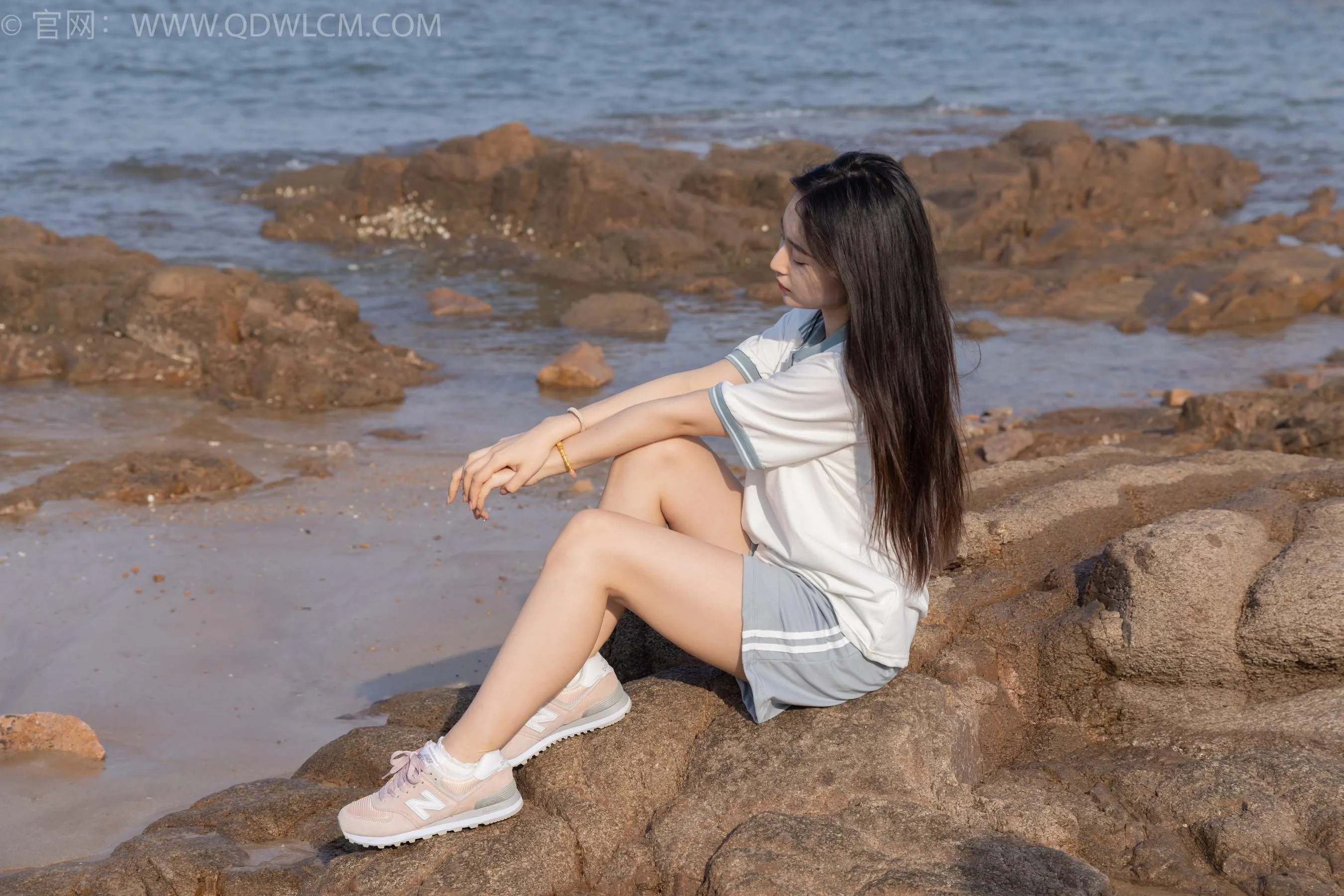 物恋传媒 NO.1567 美兔-海边的风 [151P]插图8